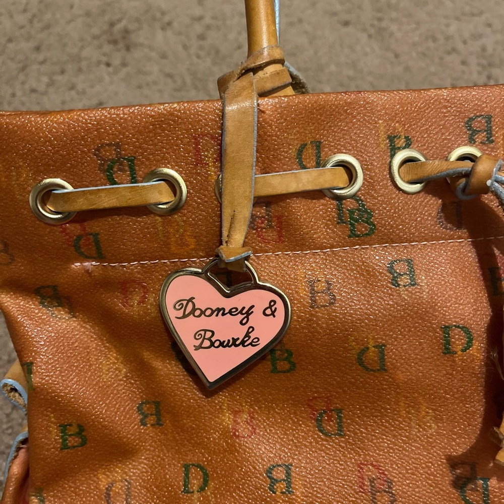 Dooney & Bourke Vintage Y2K Pink Leather Tote Bag - Picture 5 of 16